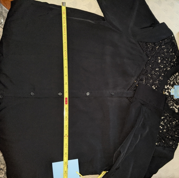 CeCe Medium Black blouse with lace - Picture 2 of 5